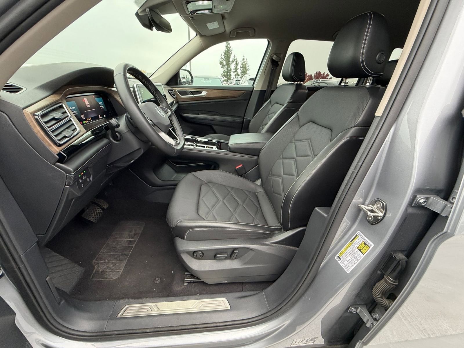 Thumbnail: 2024 Volkswagen Atlas - 23