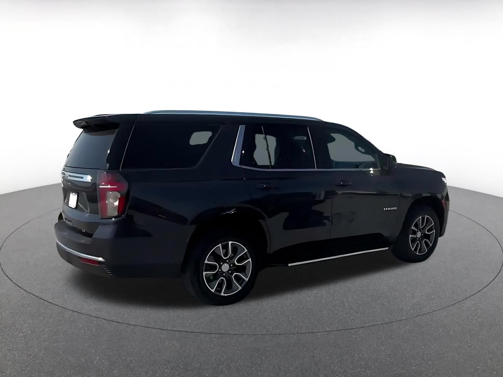 Thumbnail: 2024 Chevrolet Tahoe - 14