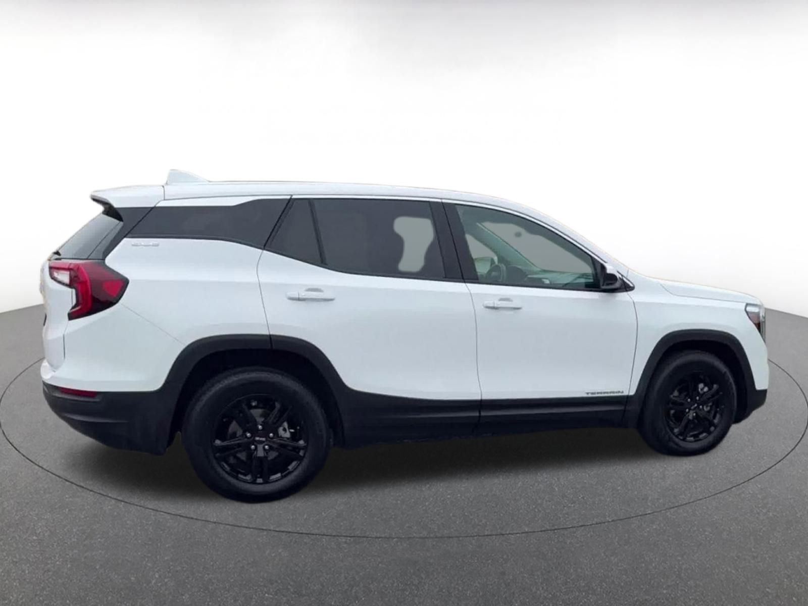 Thumbnail: 2024 GMC Terrain - 15