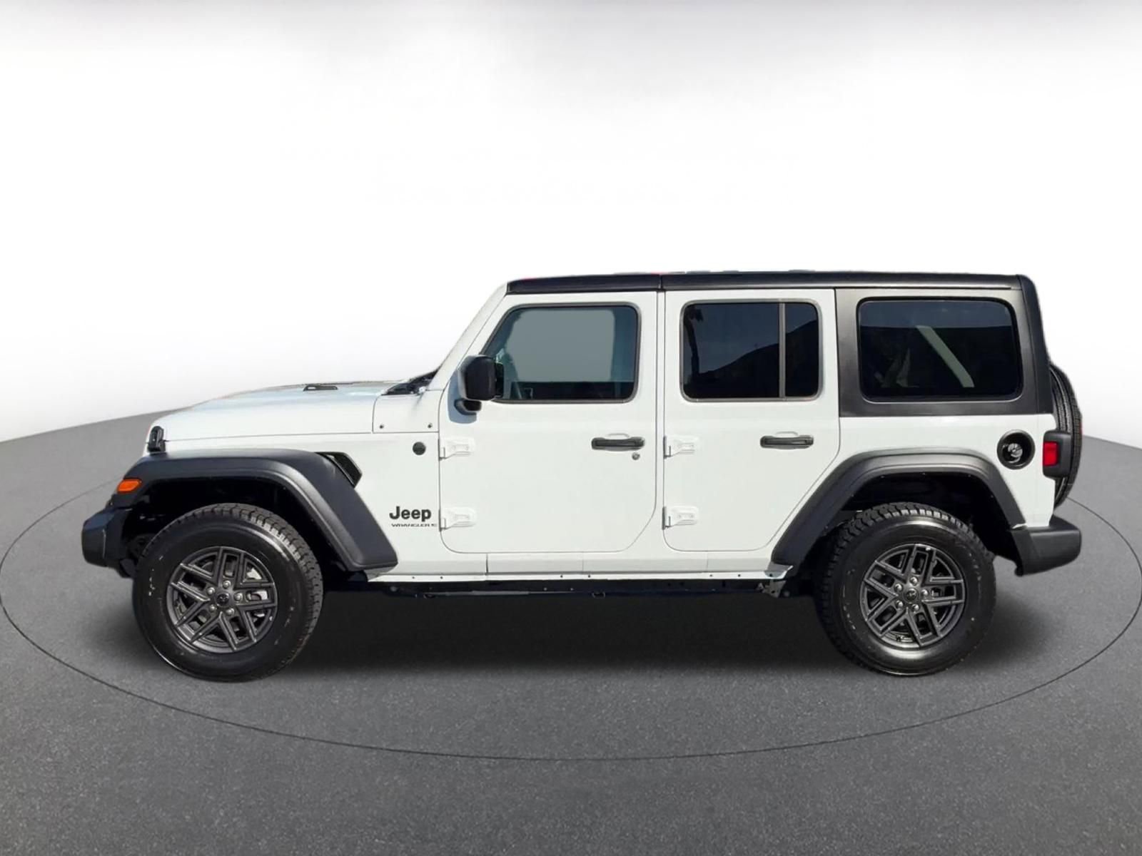 Thumbnail: 2025 Jeep Wrangler - 9