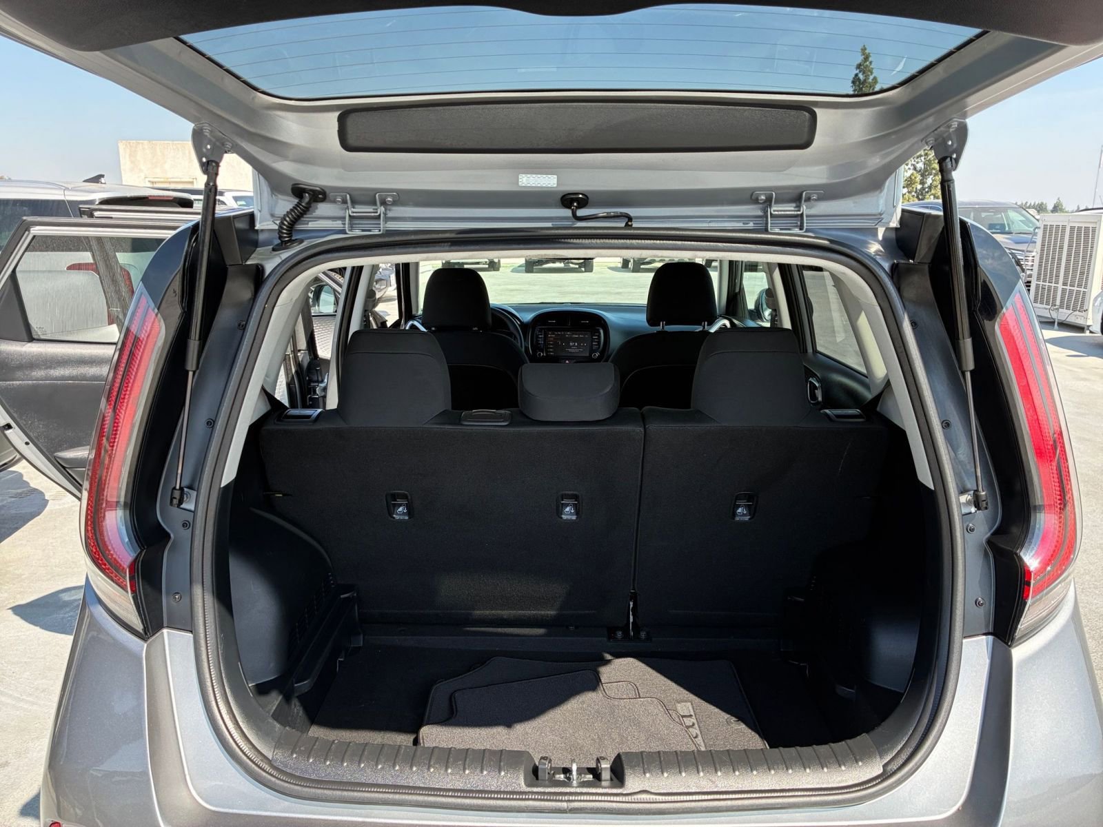 Thumbnail: 2025 Kia Soul - 29