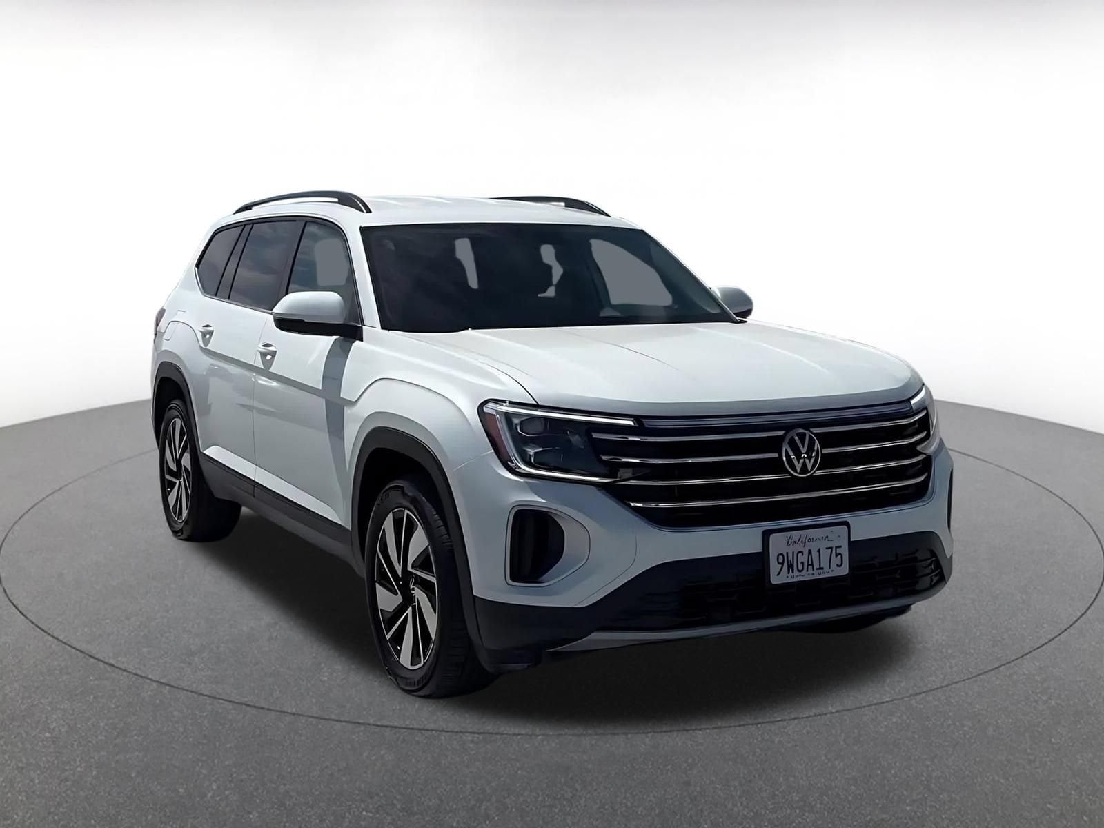 Thumbnail: 2026 Volkswagen Atlas - 3