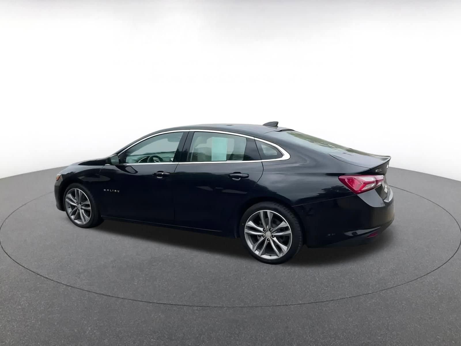 Thumbnail: 2024 Chevrolet Malibu - 10