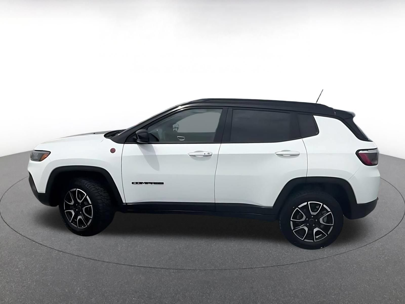 Thumbnail: 2025 Jeep Compass - 8
