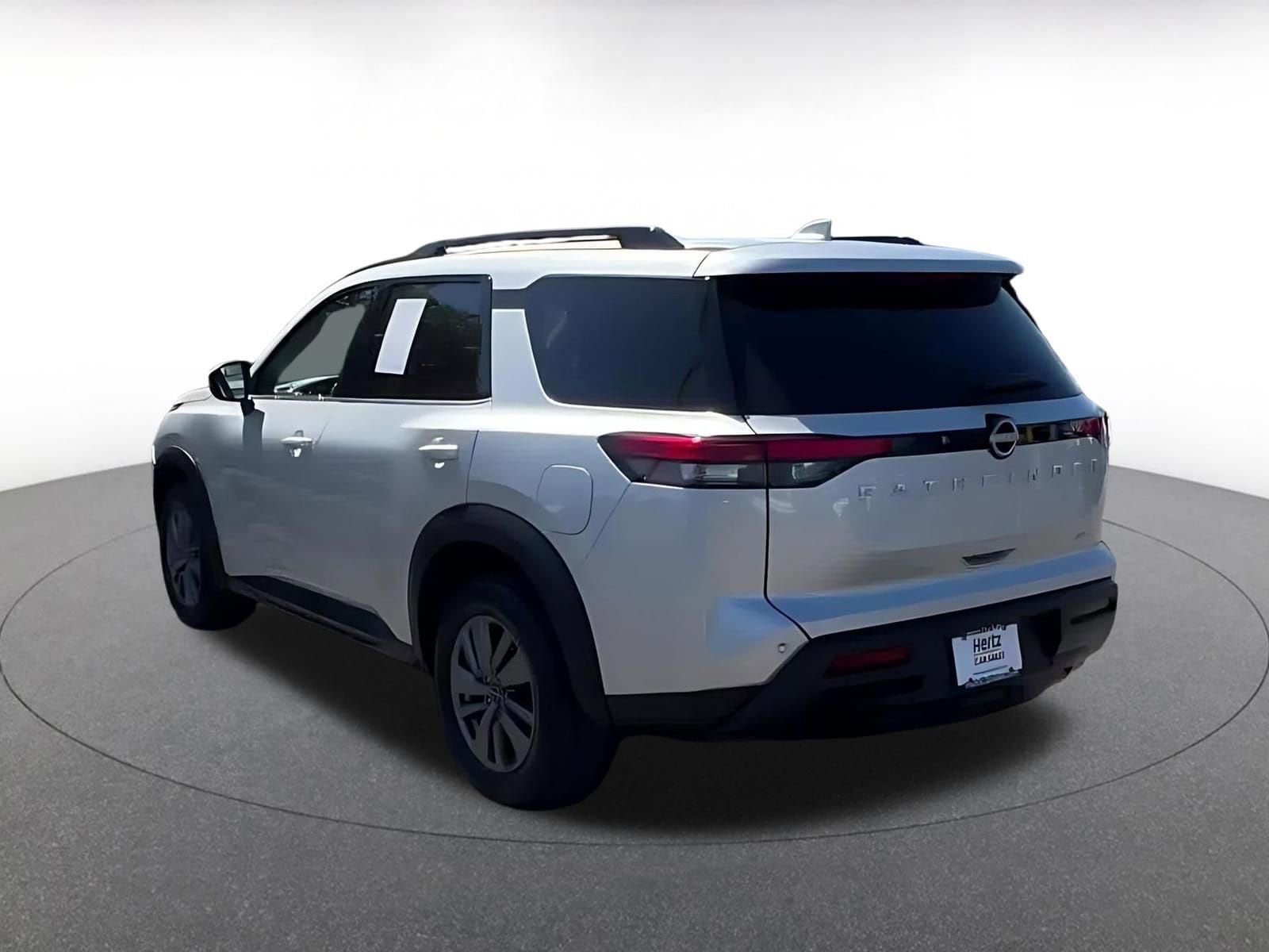 Thumbnail: 2025 Nissan Pathfinder - 11