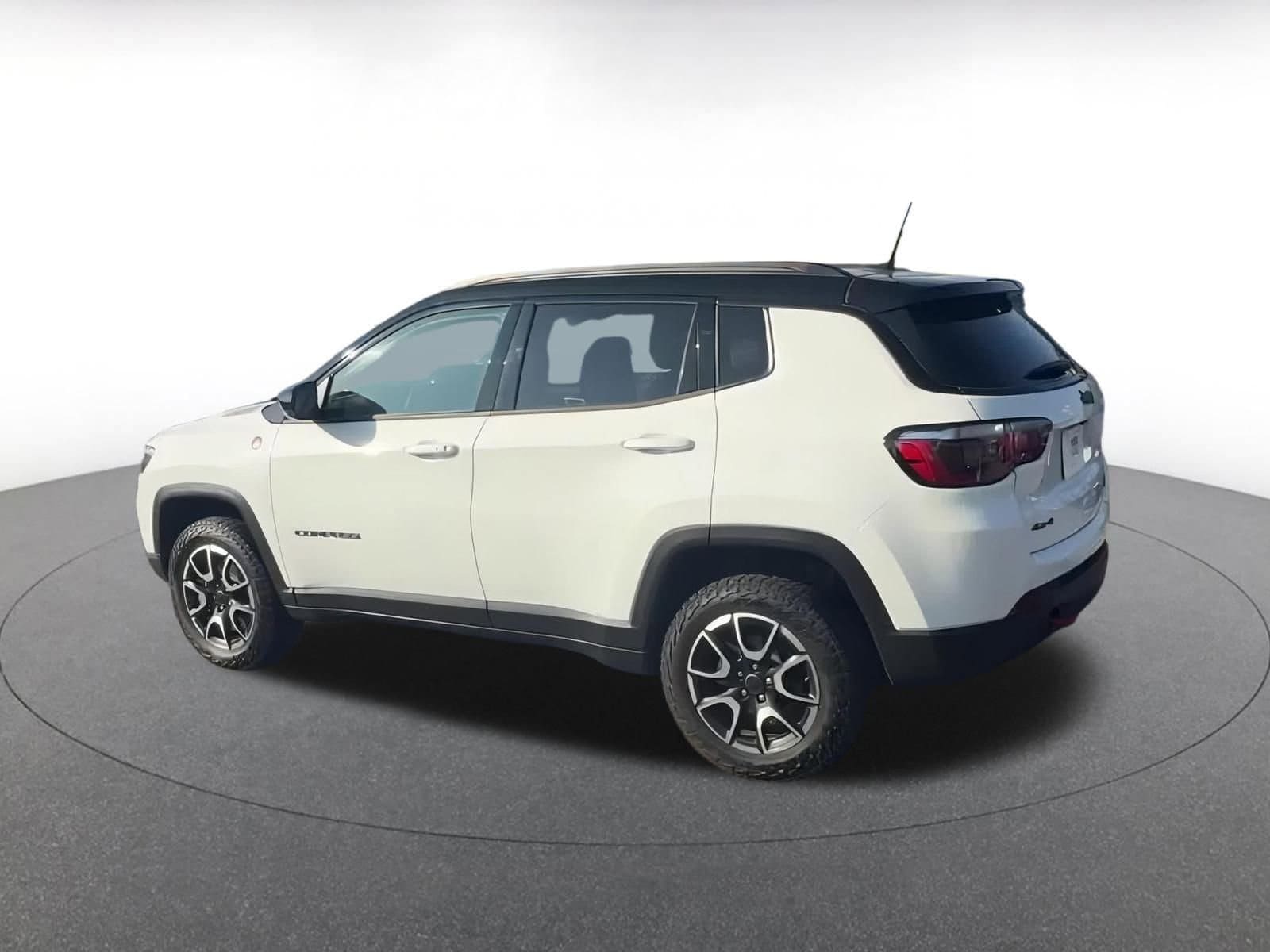 Thumbnail: 2025 Jeep Compass - 8