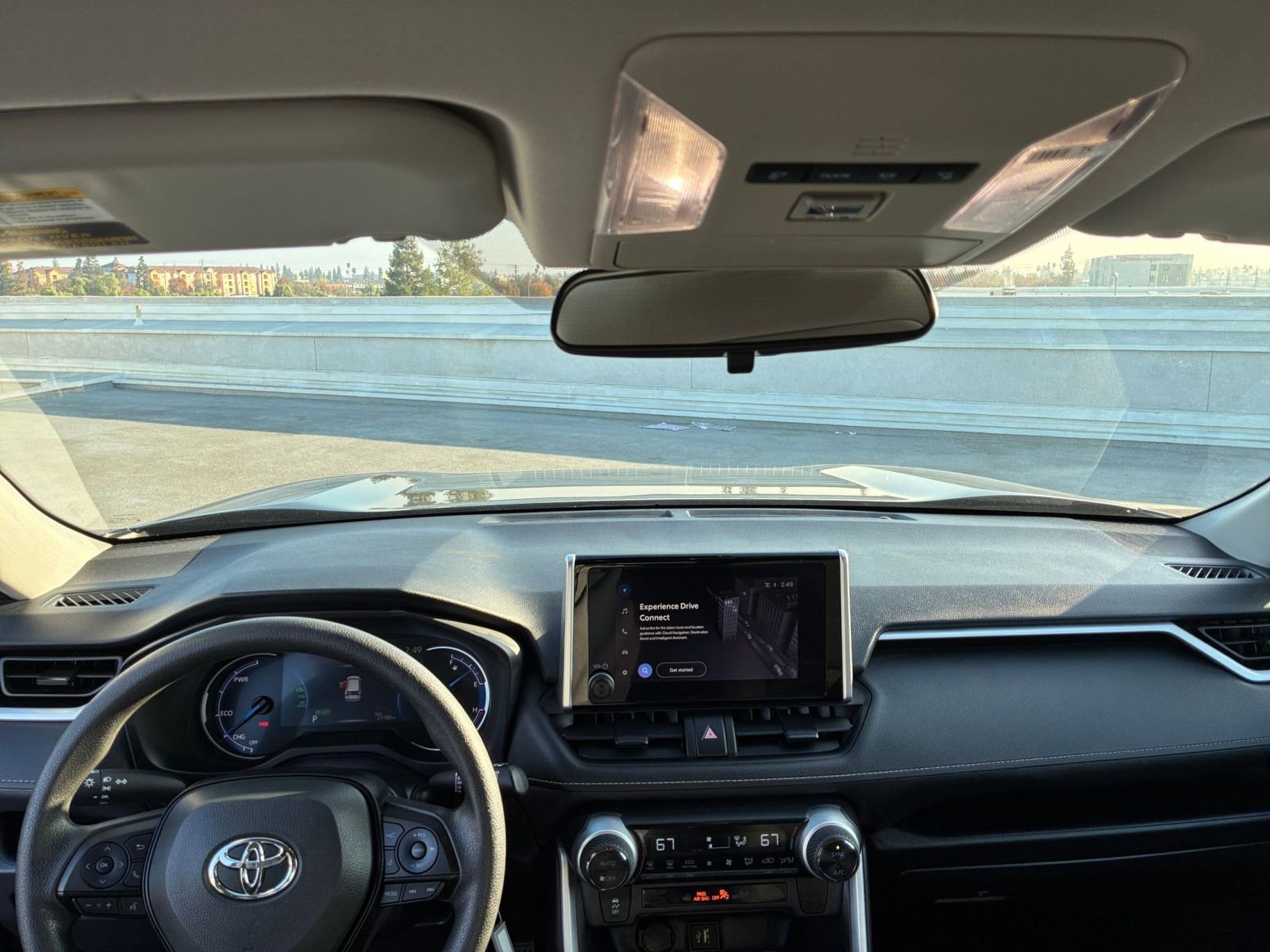 Thumbnail: 2025 Toyota RAV4 - 32