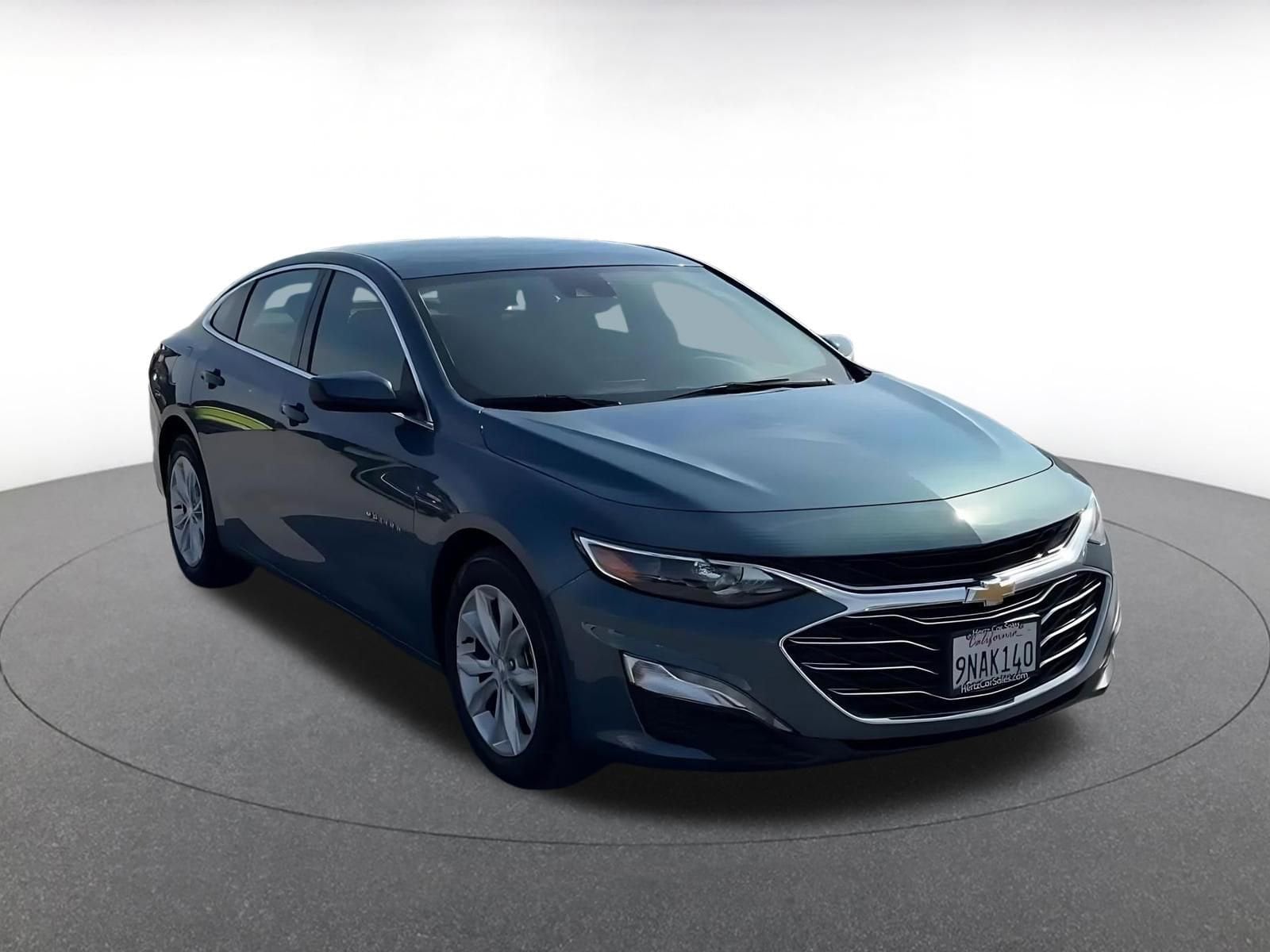 Thumbnail: 2024 Chevrolet Malibu - 3