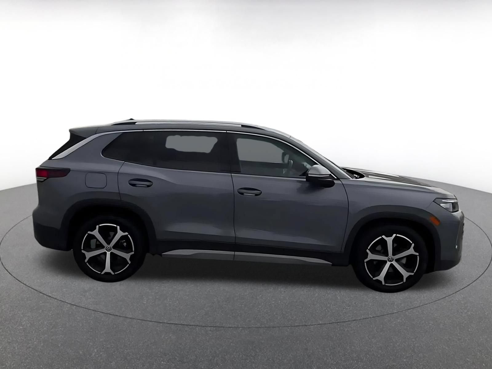 Thumbnail: 2026 Volkswagen Tiguan - 15