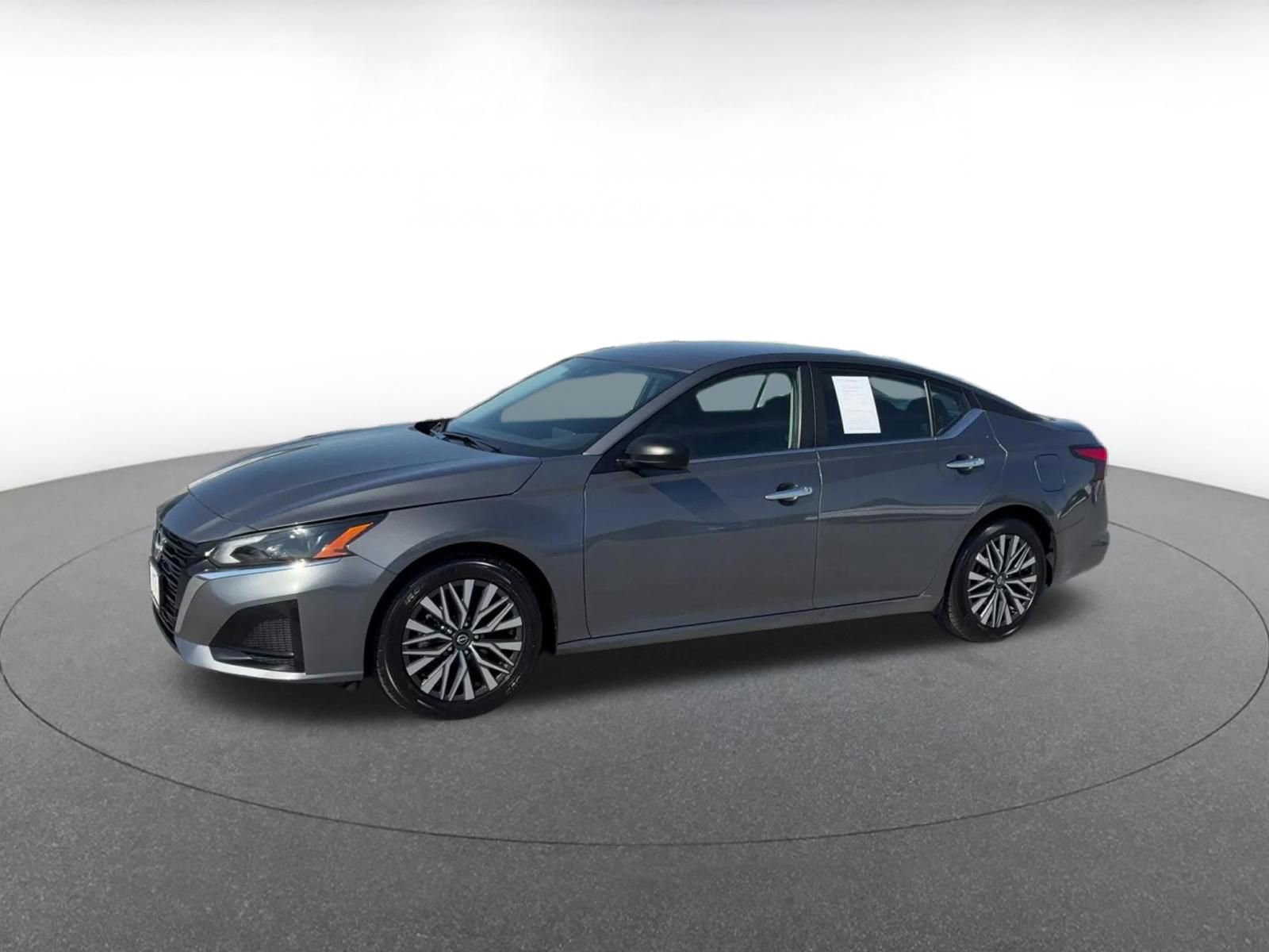 Thumbnail: 2025 Nissan Altima - 8