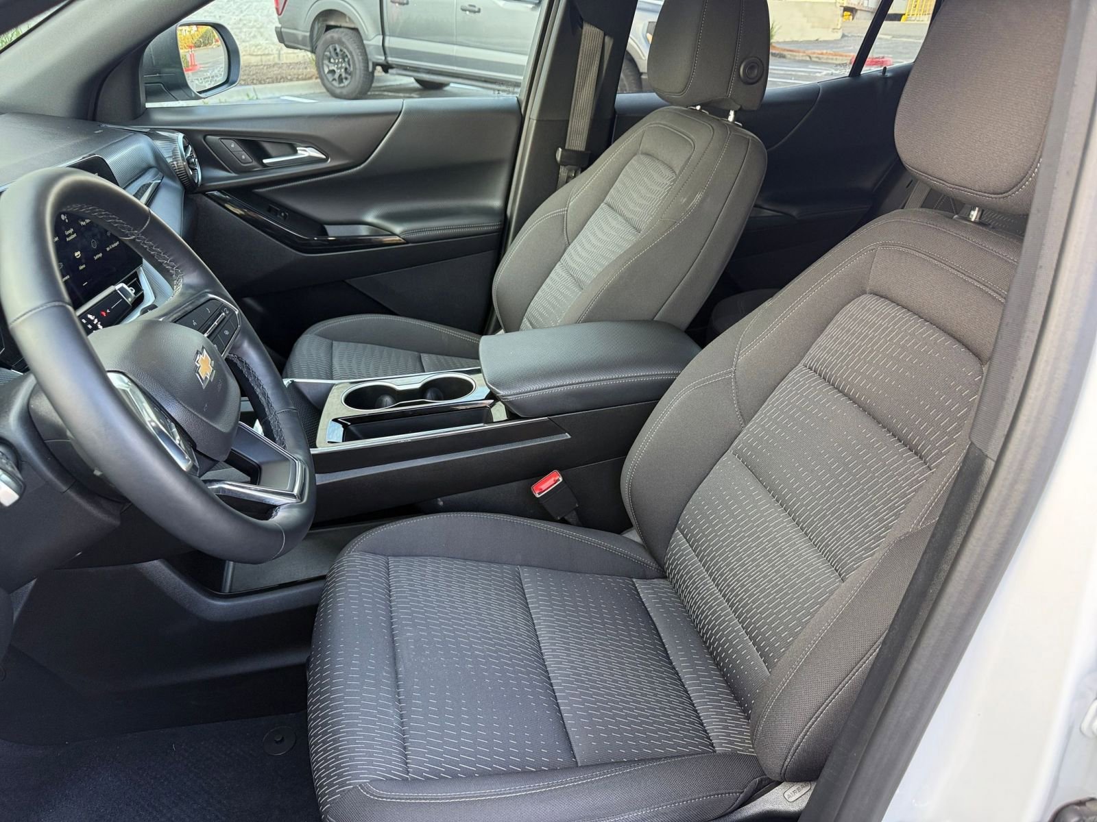 Thumbnail: 2025 Chevrolet Equinox - 24