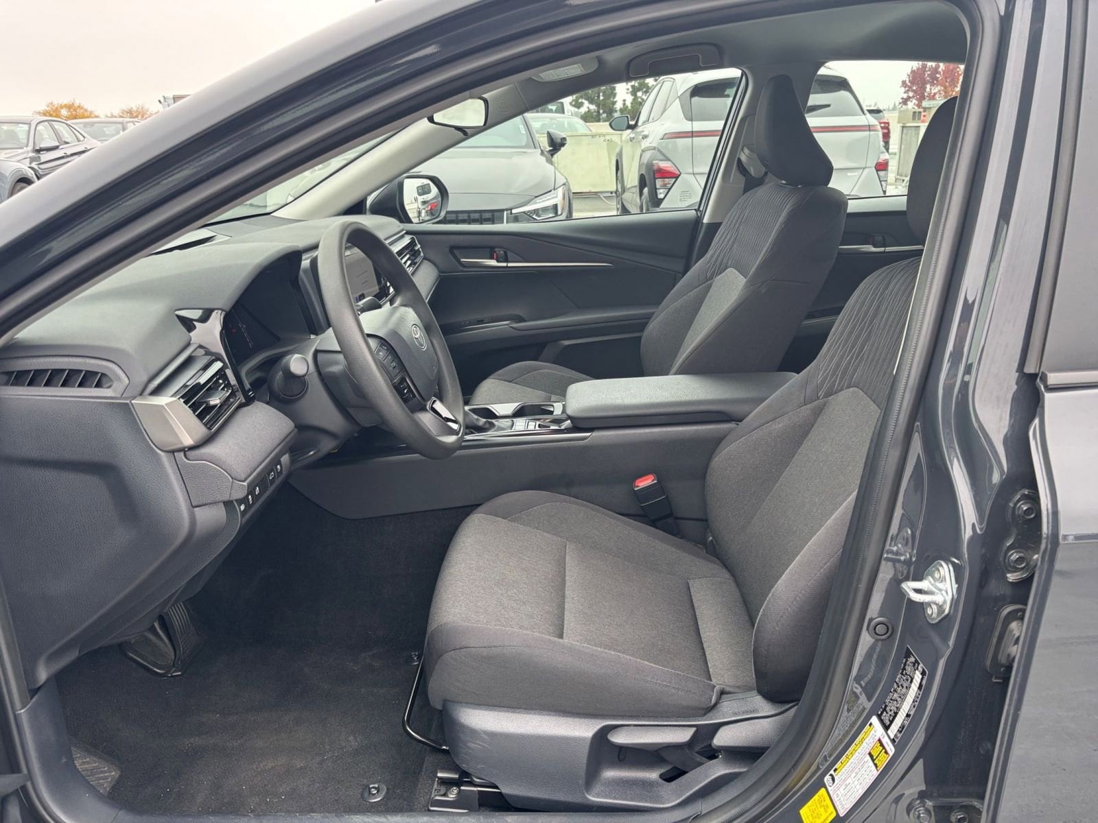 Thumbnail: 2025 Toyota Camry - 25