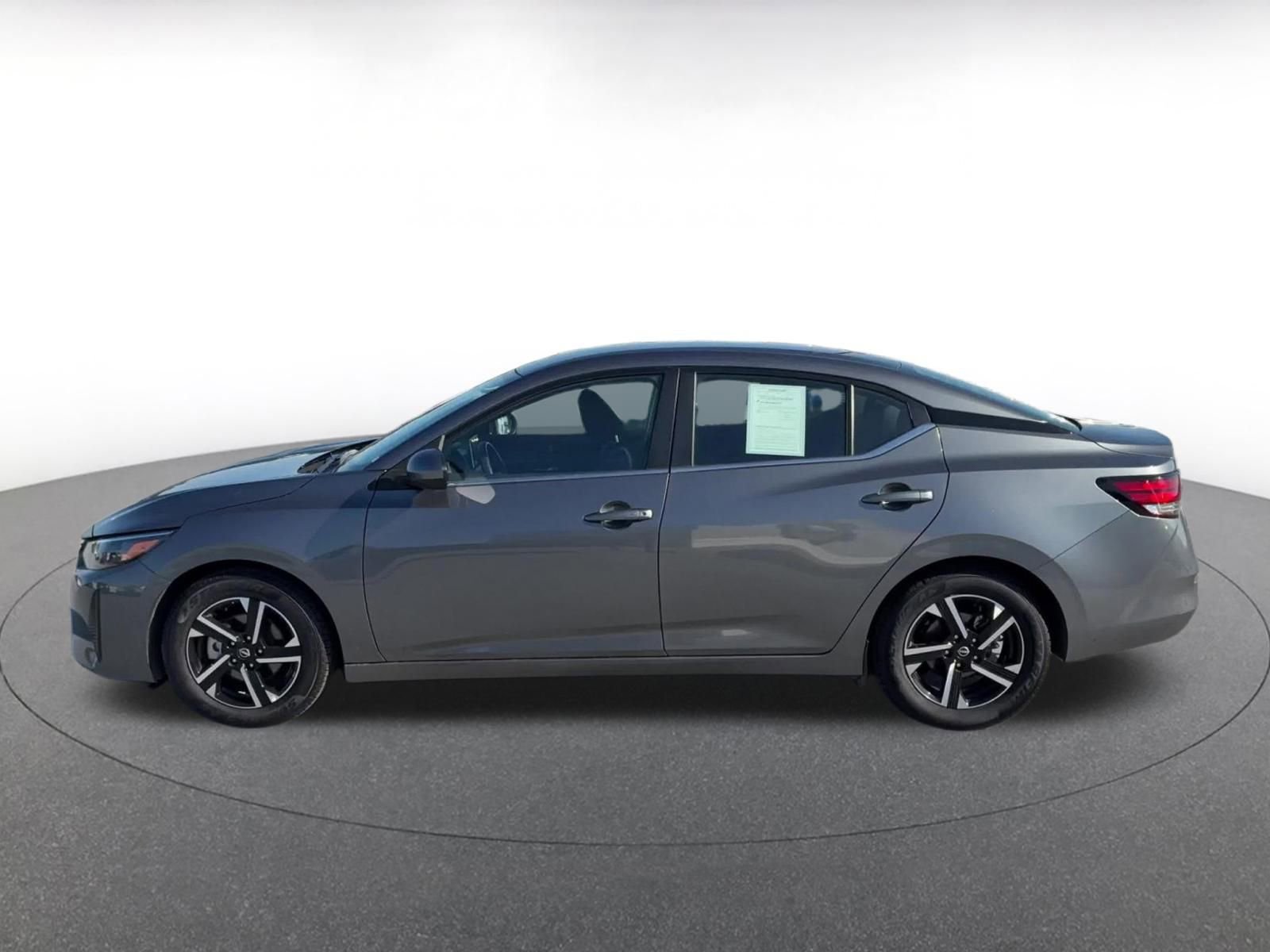 Thumbnail: 2025 Nissan Sentra - 9