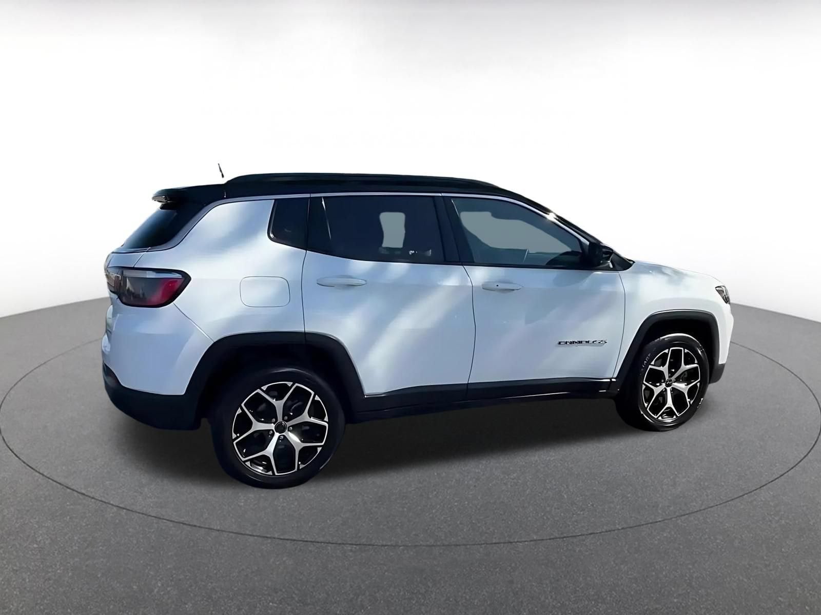 Thumbnail: 2025 Jeep Compass - 14