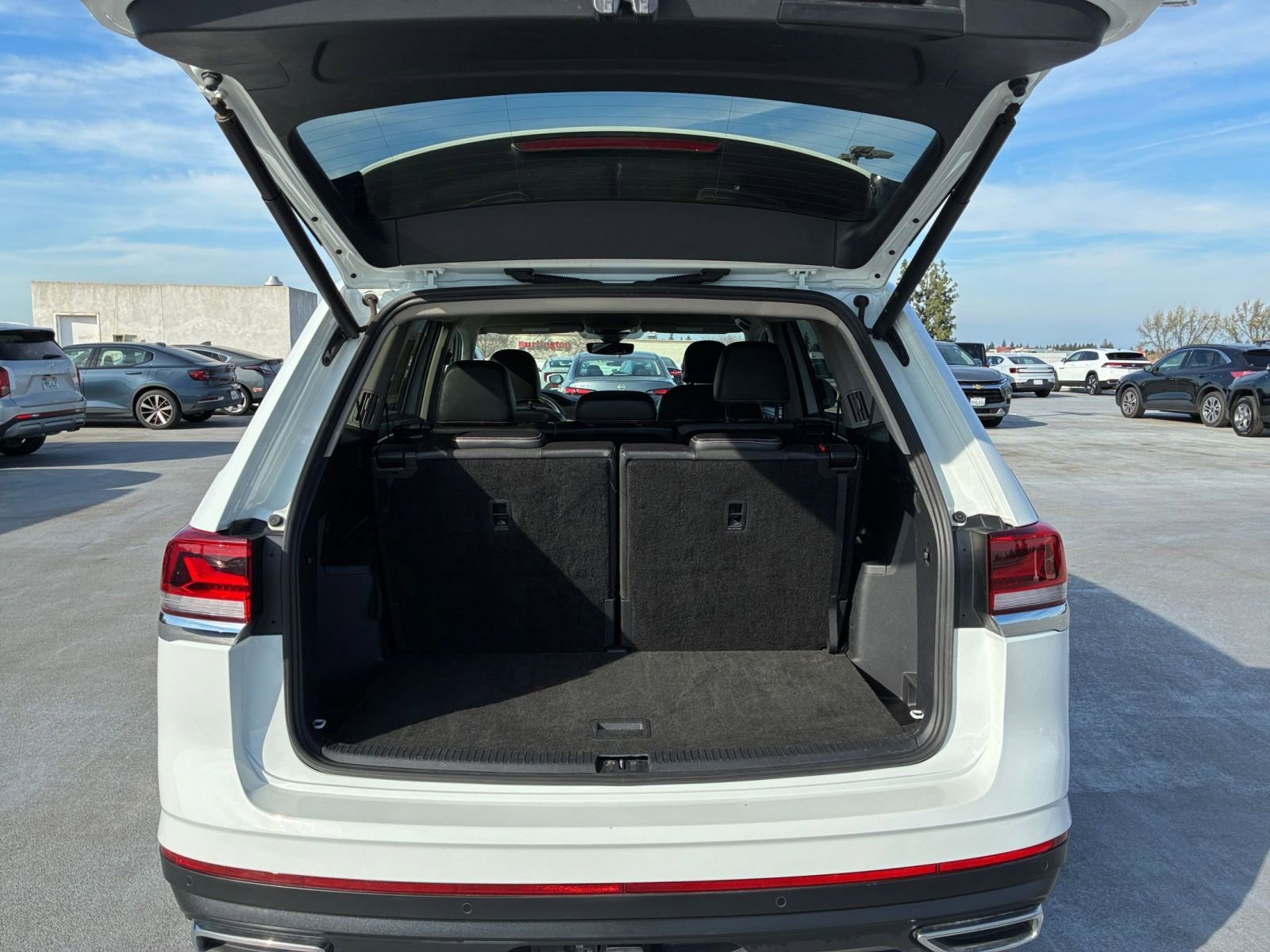 Thumbnail: 2024 Volkswagen Atlas - 34