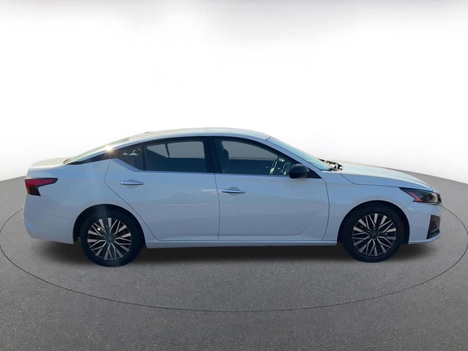 Thumbnail: 2025 Nissan Altima - 16