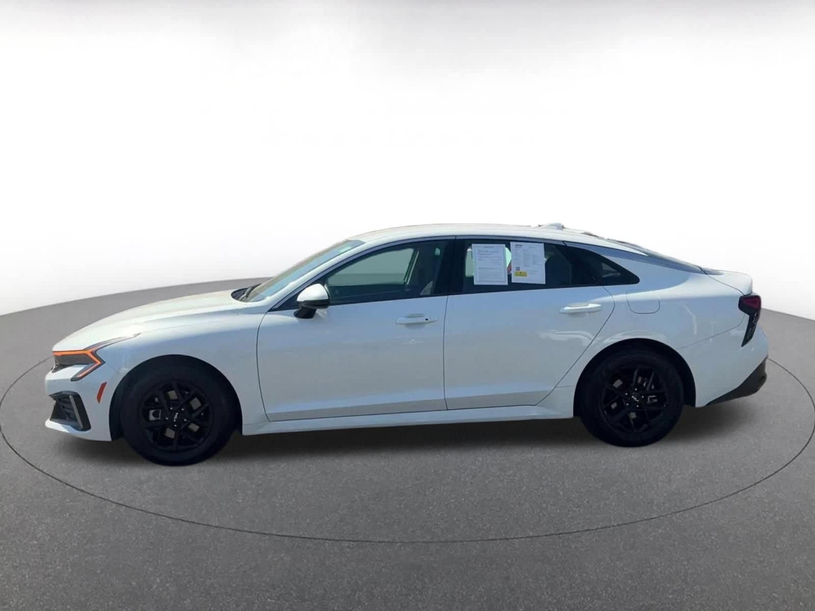 Thumbnail: 2025 Kia K5 - 8
