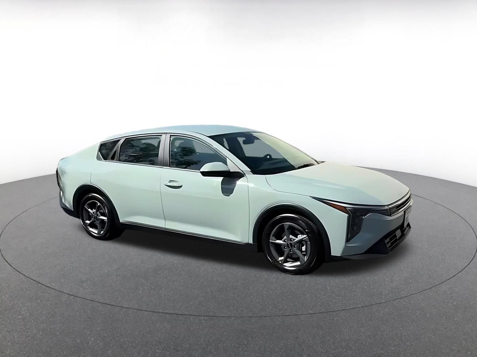Thumbnail: 2026 Kia K4 - 2
