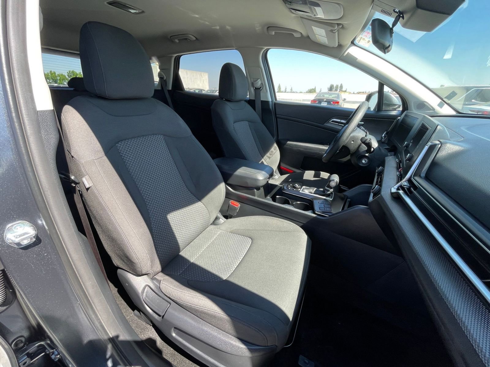 Thumbnail: 2025 Kia Sportage - 35