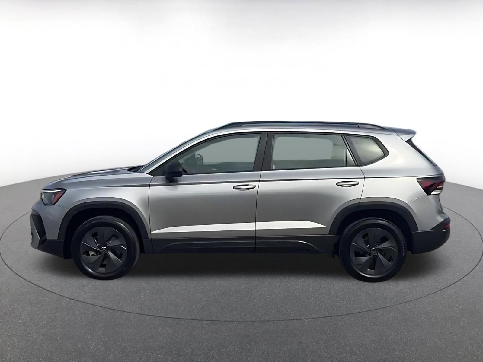 Thumbnail: 2025 Volkswagen Taos - 10