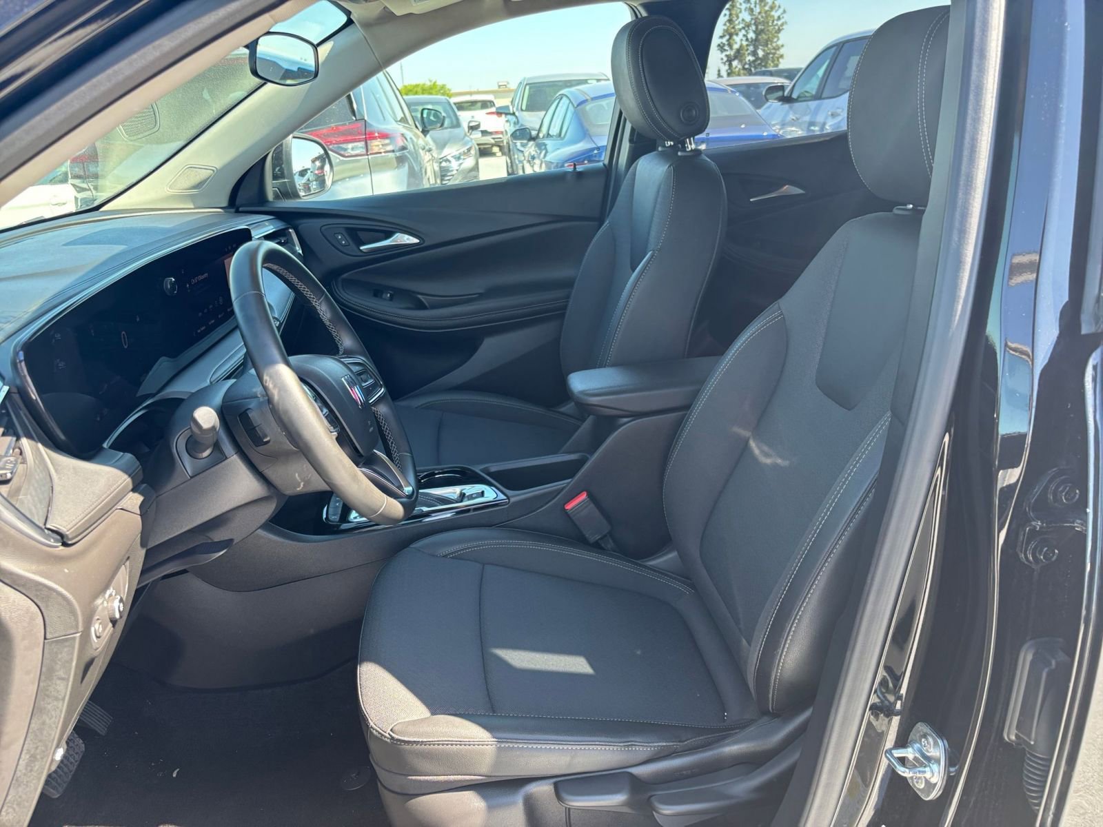 Thumbnail: 2025 Buick Encore GX - 25
