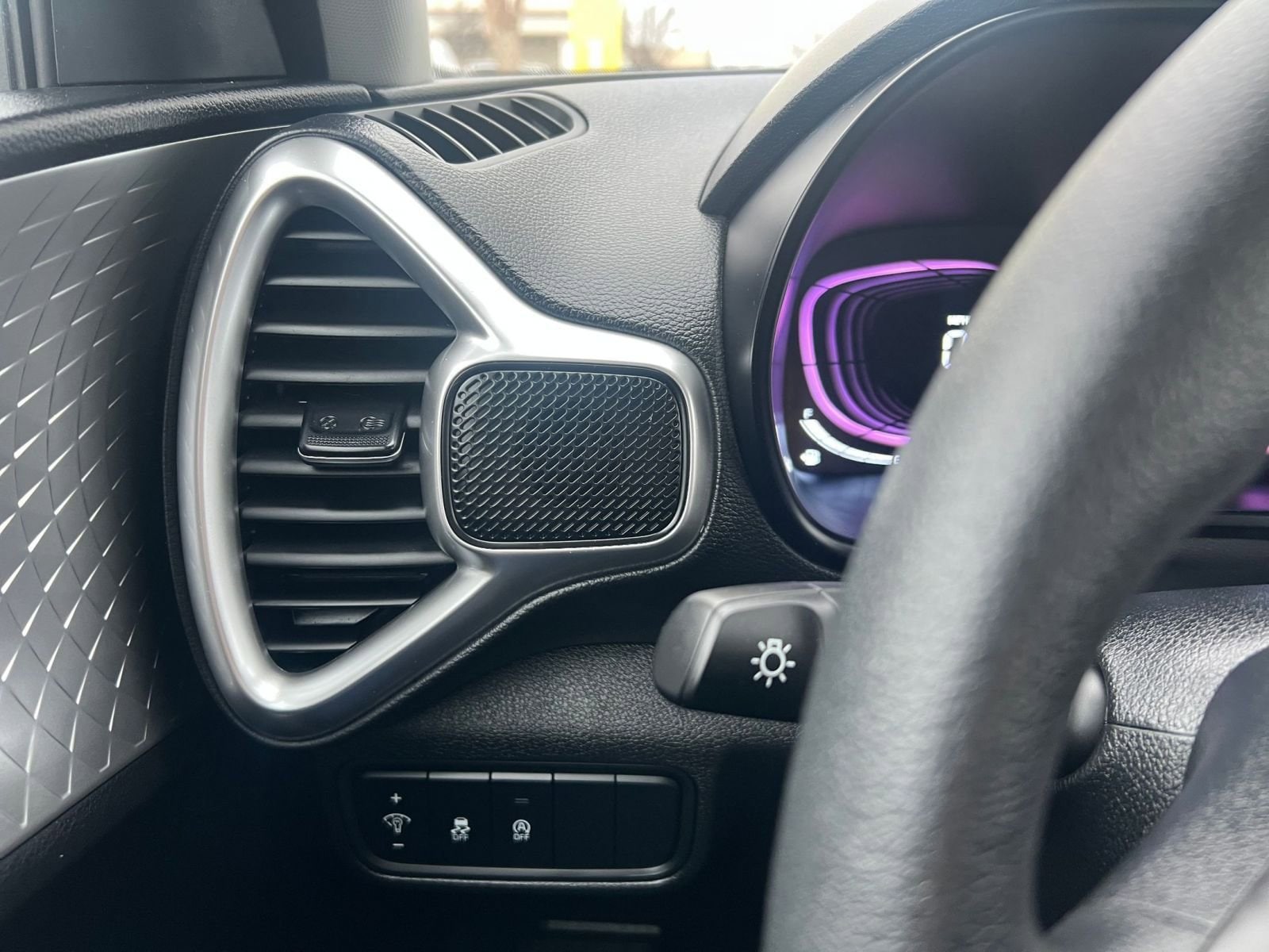 Thumbnail: 2025 Kia Soul - 32