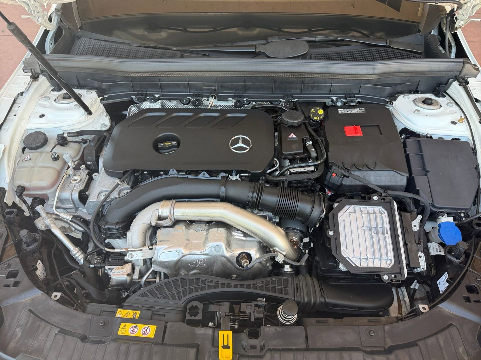 Thumbnail: 2025 Mercedes-Benz GLB - 35