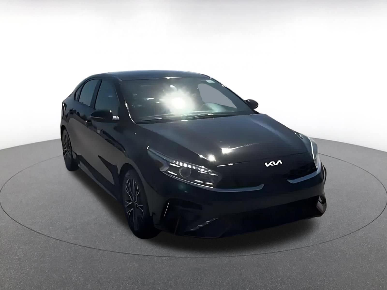 Thumbnail: 2023 Kia Forte - 2