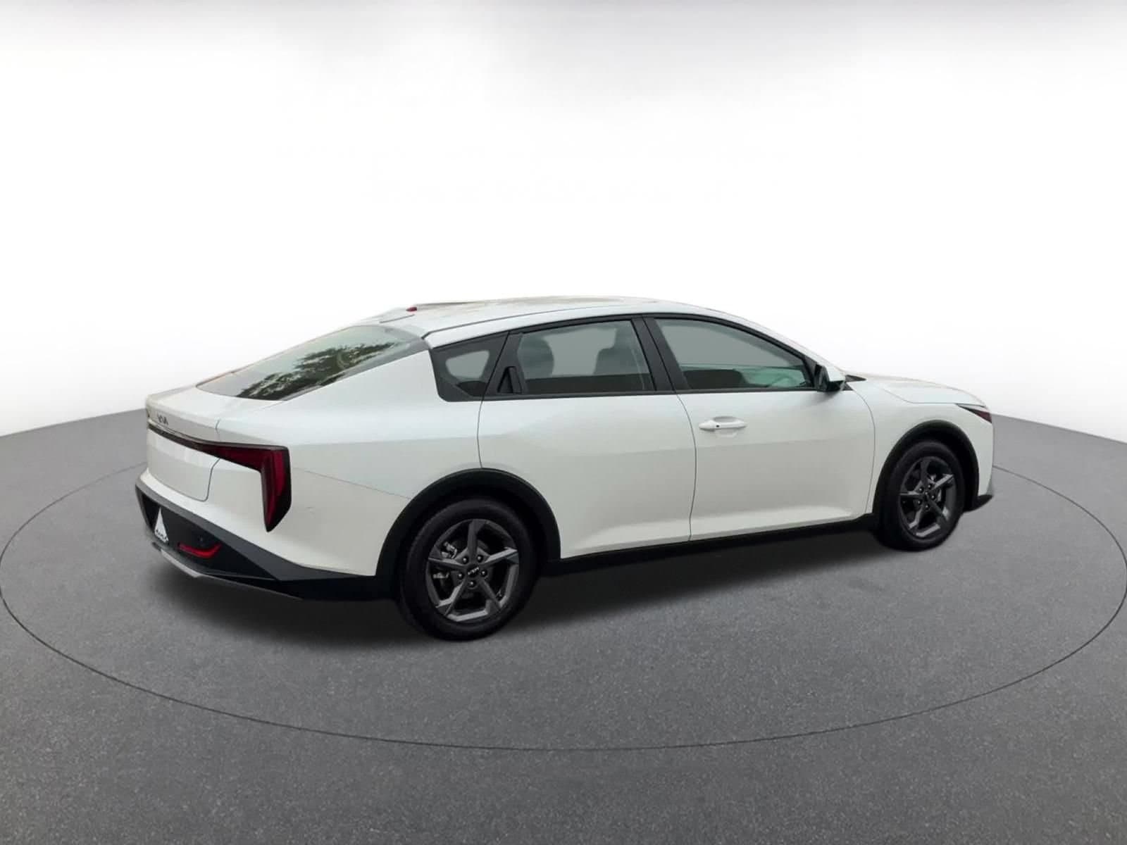 Thumbnail: 2025 Kia K4 - 14