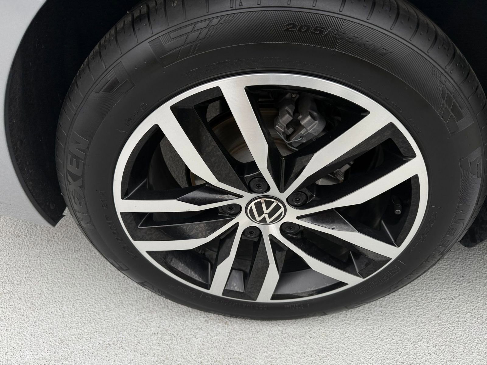 Thumbnail: 2025 Volkswagen Jetta - 29