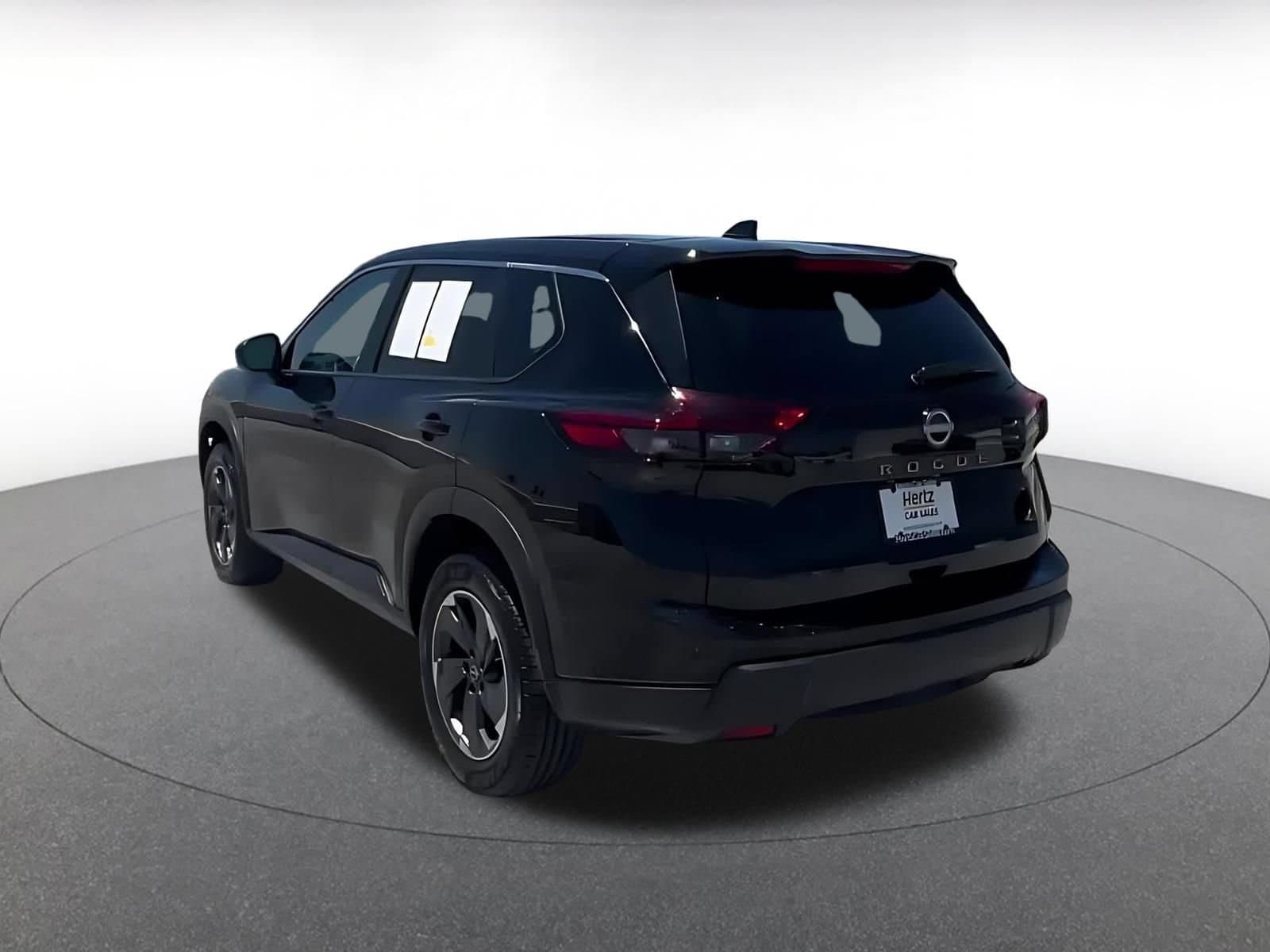 Thumbnail: 2025 Nissan Rogue - 10