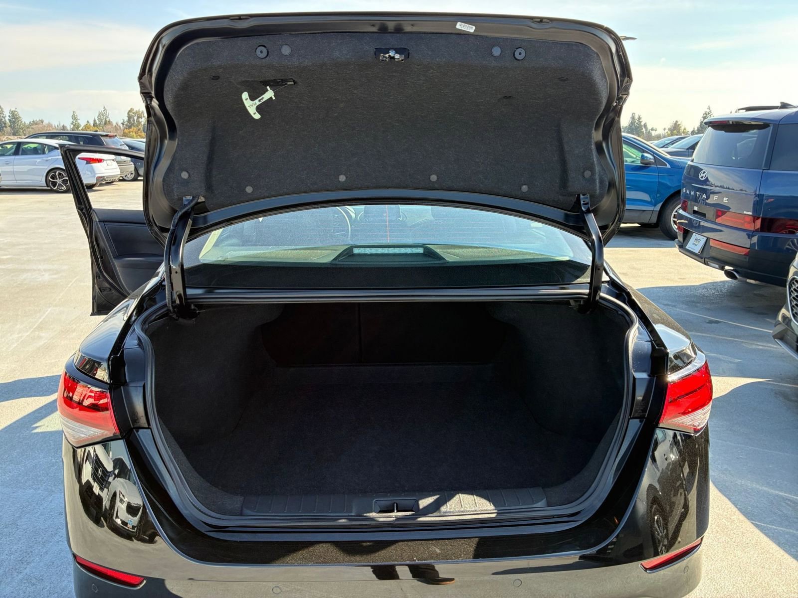 Thumbnail: 2025 Nissan Sentra - 28