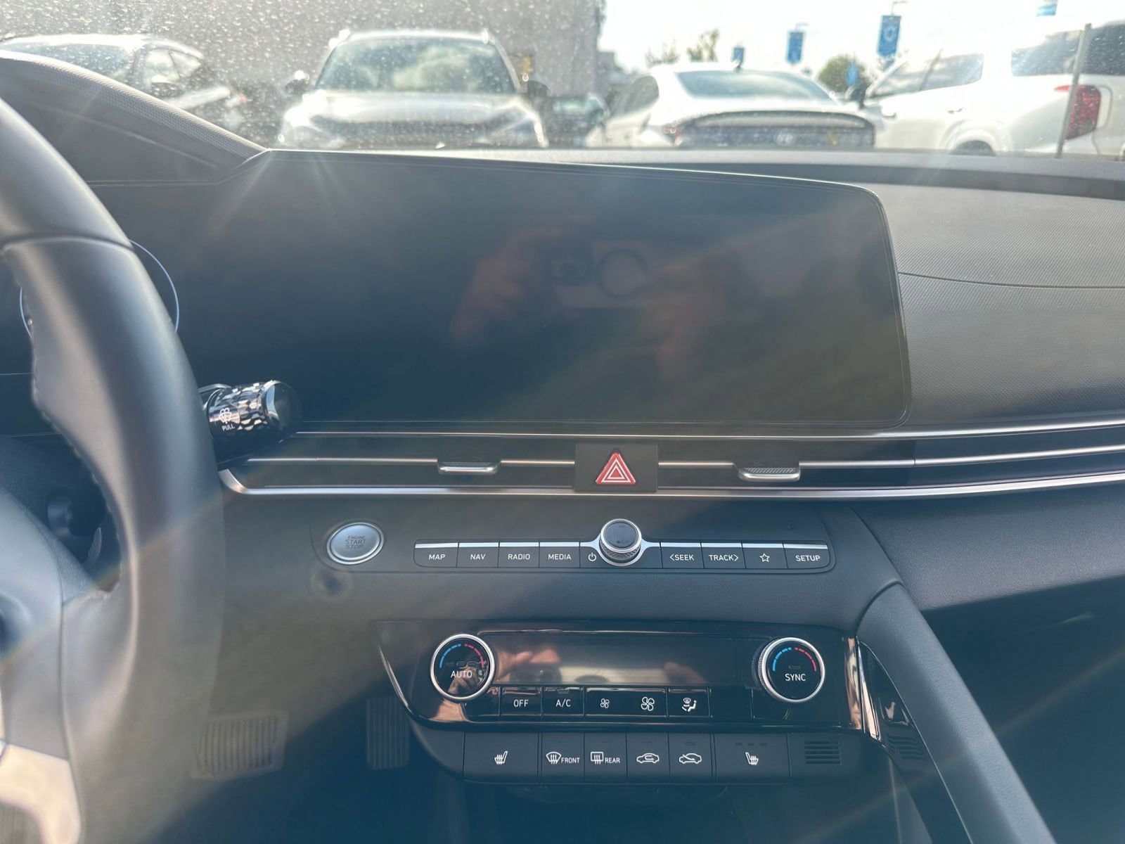 Thumbnail: 2025 Hyundai Elantra - 17