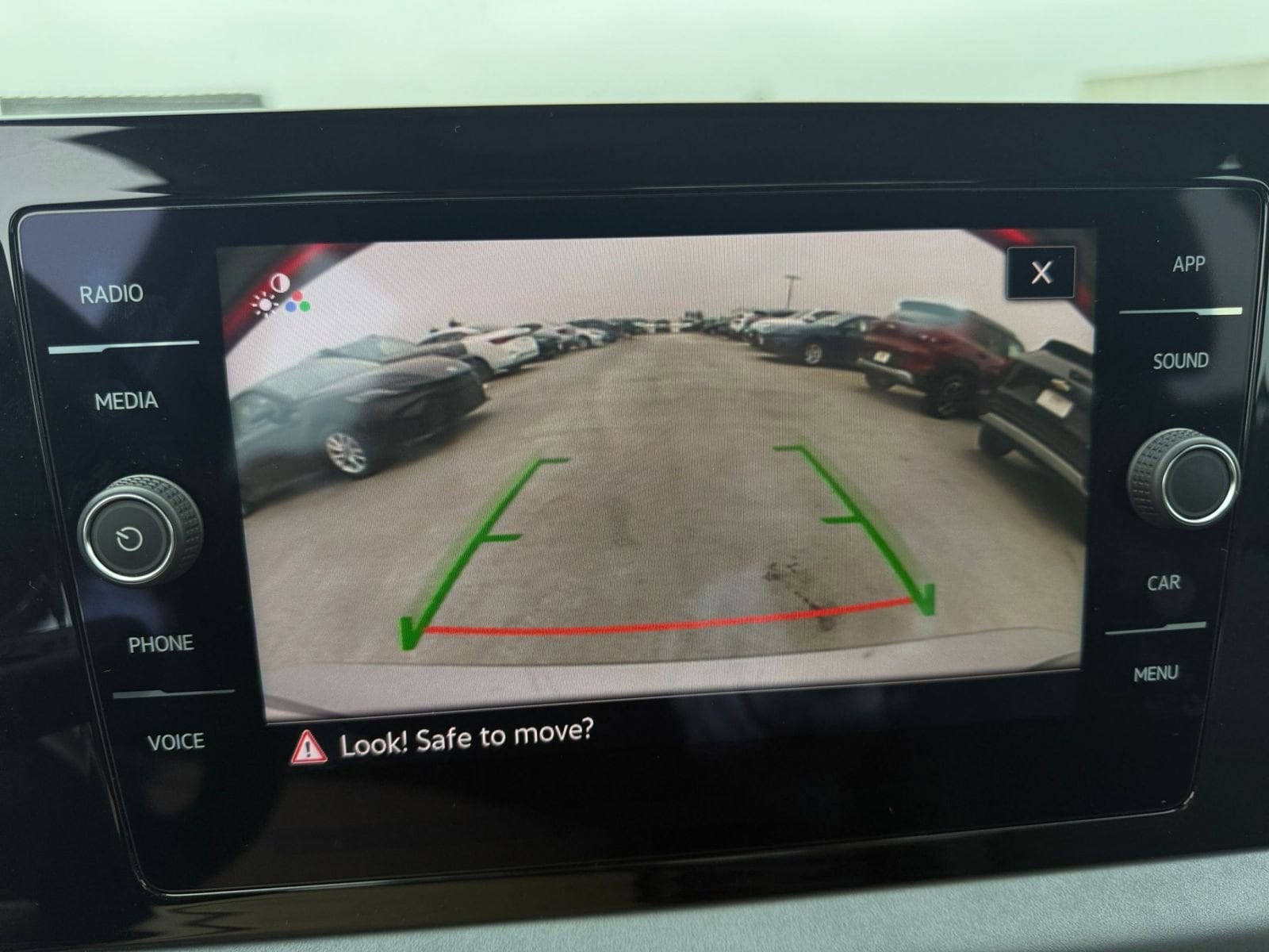 Thumbnail: 2025 Volkswagen Jetta - 16