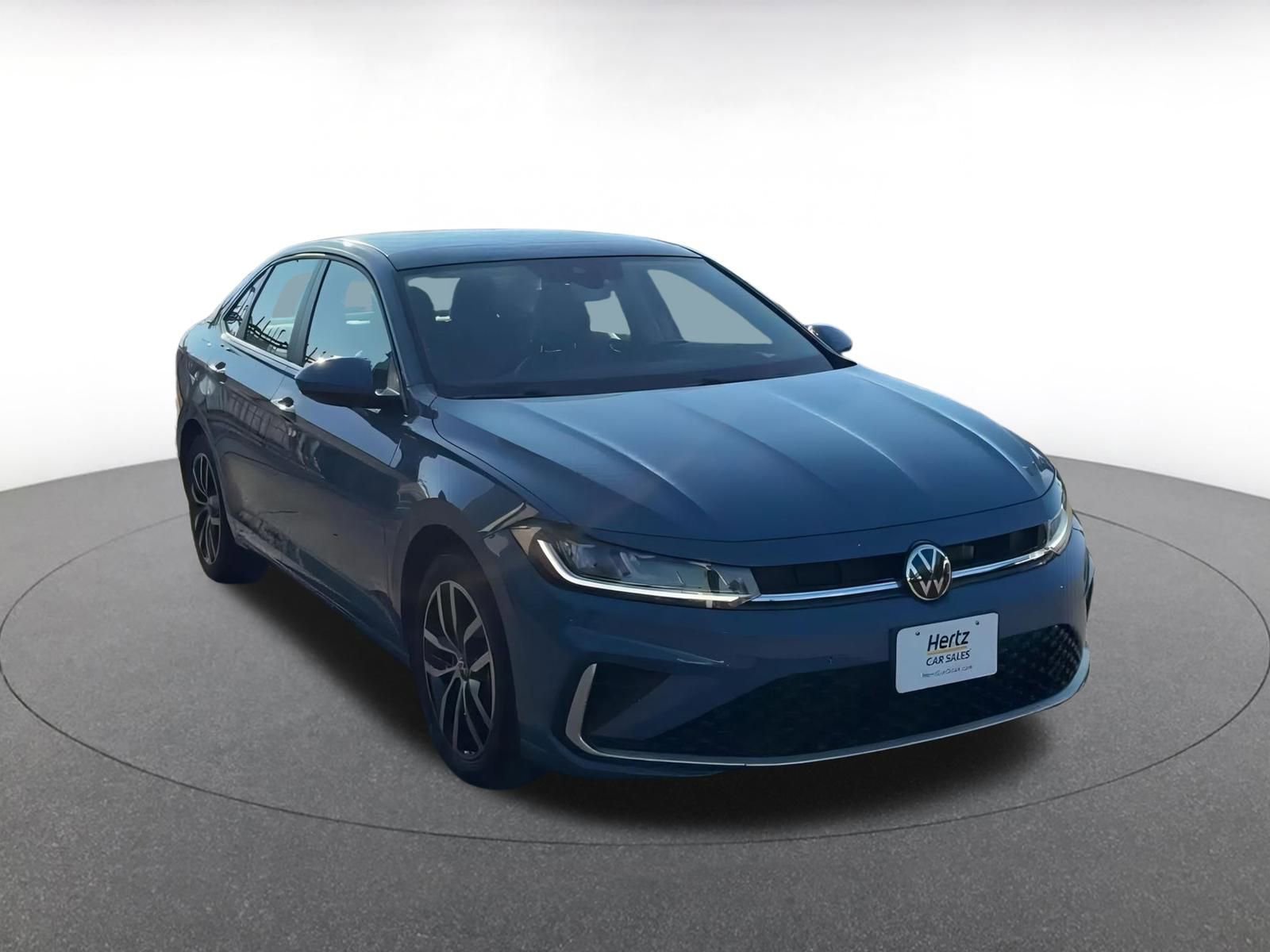 Thumbnail: 2025 Volkswagen Jetta - 3