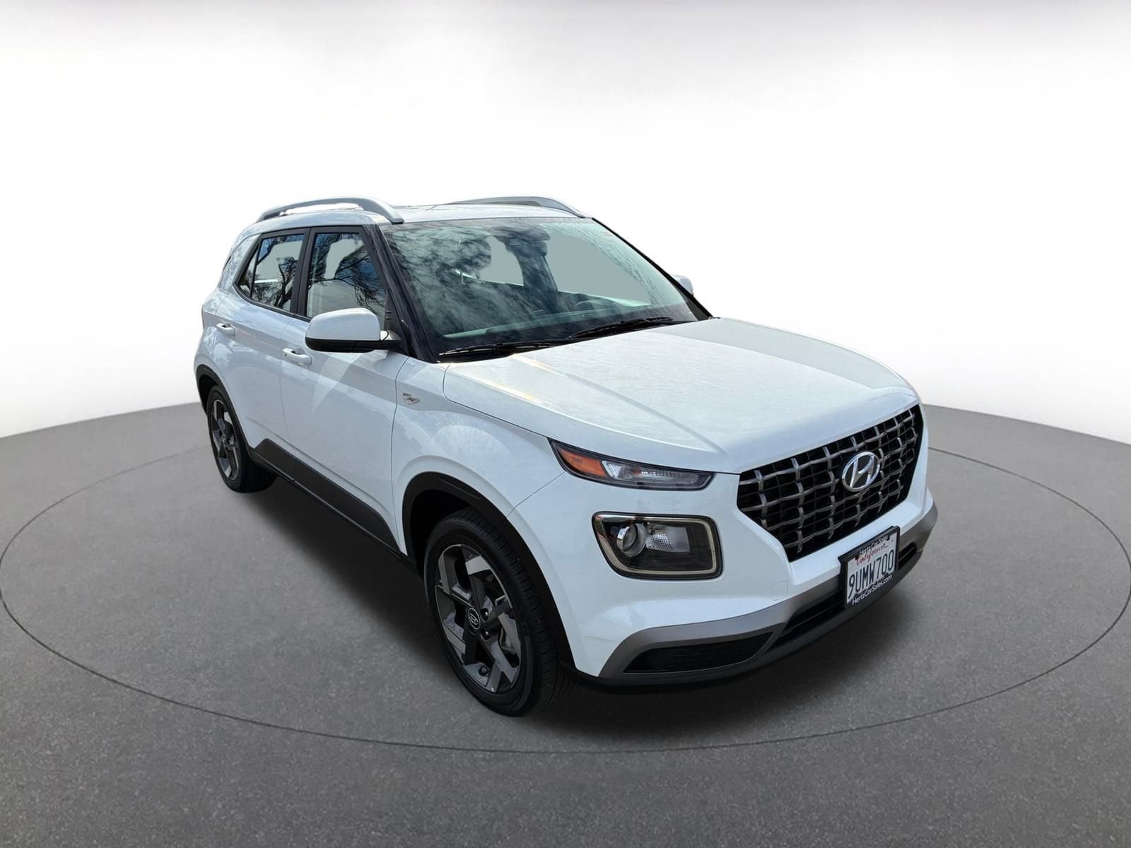 Thumbnail: 2025 Hyundai Venue - 1