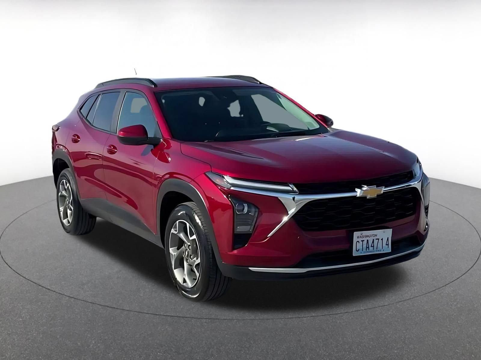 Thumbnail: 2025 Chevrolet Trax - 3