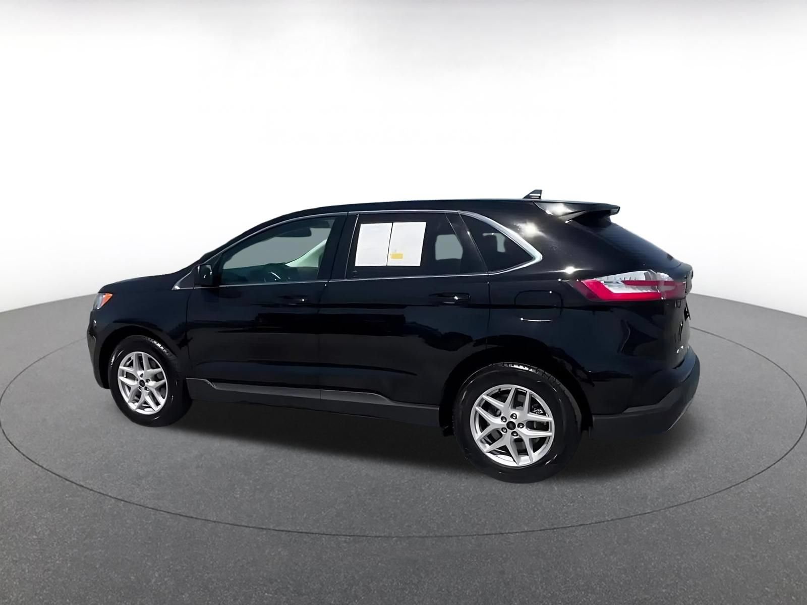 Thumbnail: 2024 Ford Edge - 10