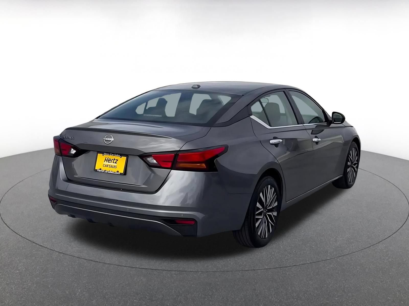 Thumbnail: 2025 Nissan Altima - 11
