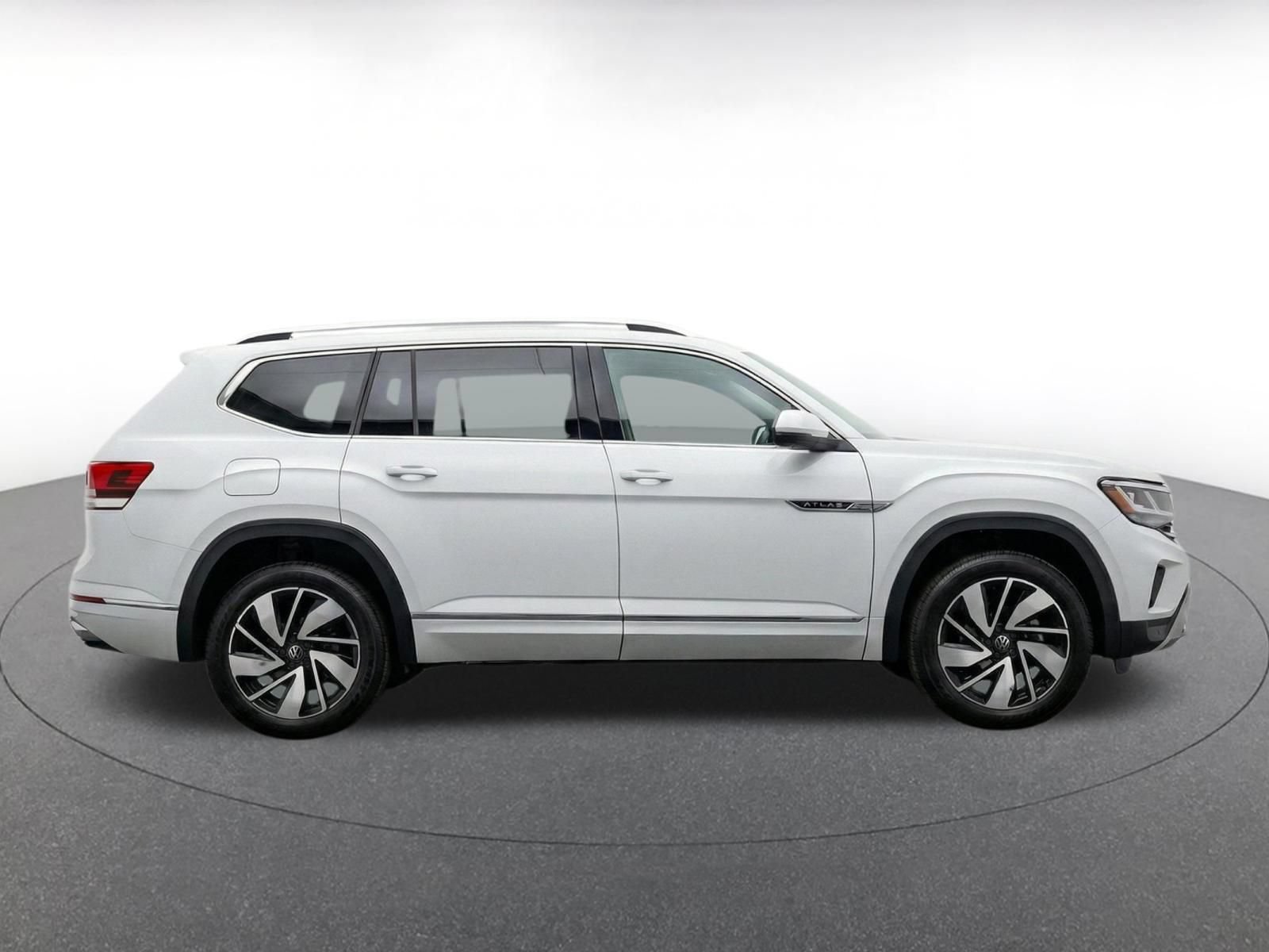 Thumbnail: 2026 Volkswagen Atlas - 10