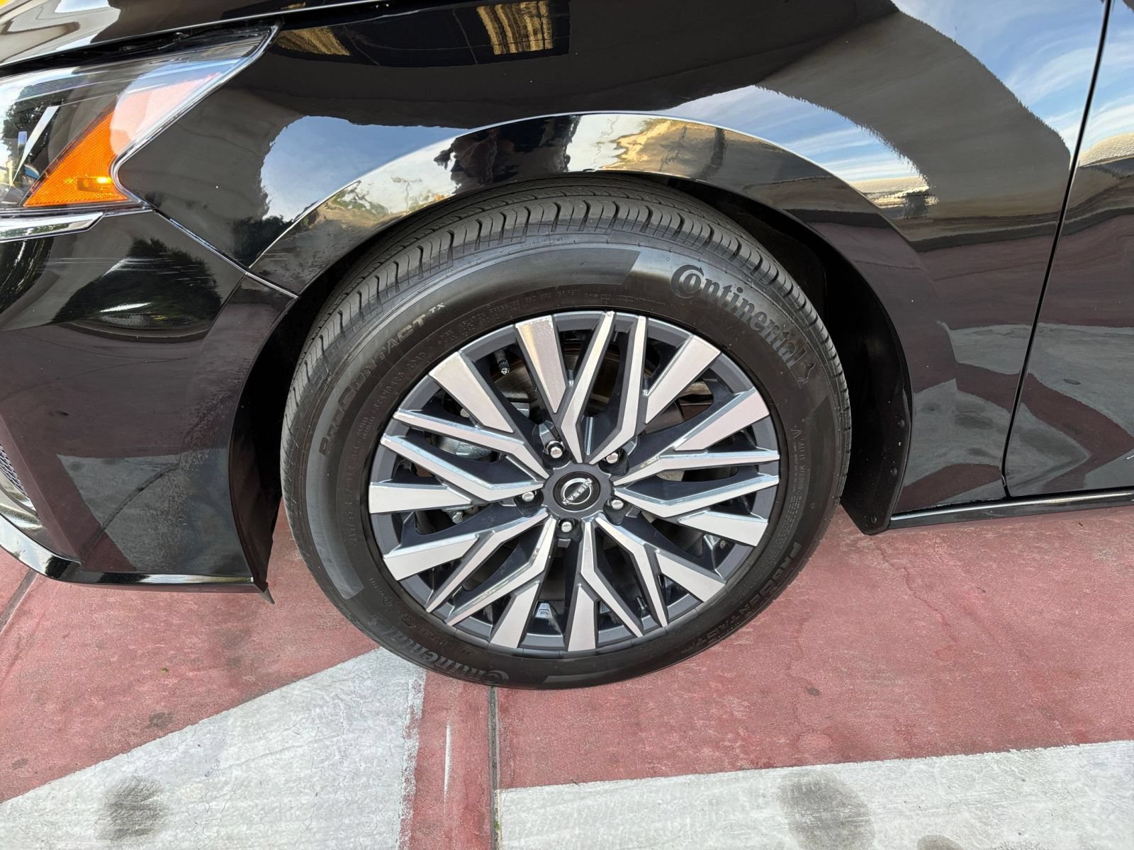 Thumbnail: 2025 Nissan Altima - 25