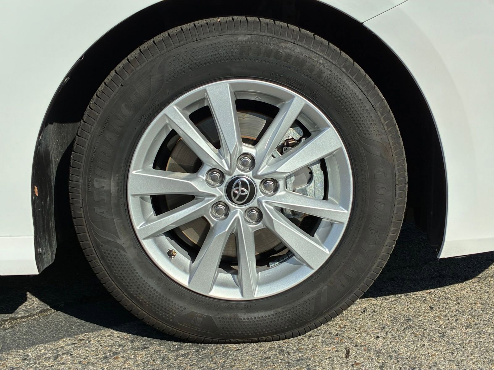 Thumbnail: 2025 Toyota Camry - 28