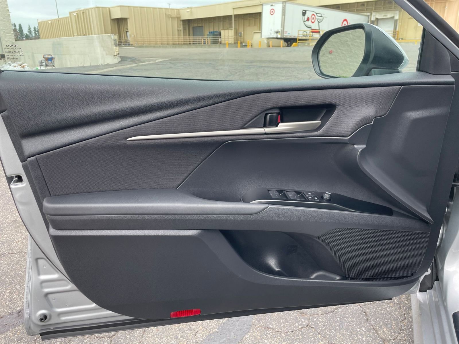 Thumbnail: 2025 Toyota Camry - 20