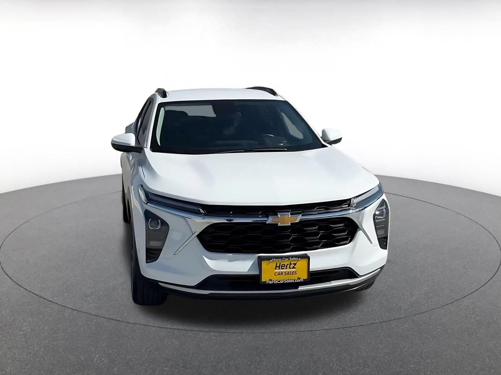 Thumbnail: 2025 Chevrolet Trax - 3