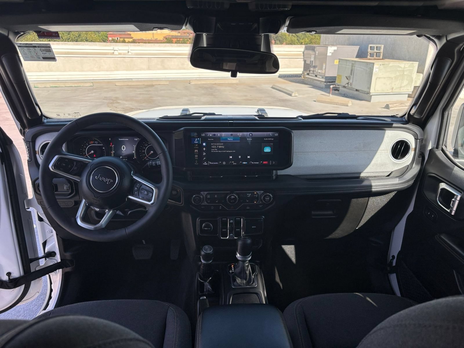 Thumbnail: 2025 Jeep Wrangler - 32