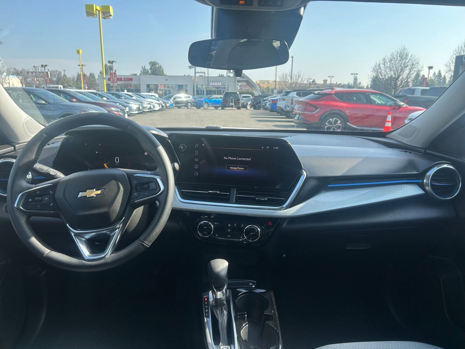 Thumbnail: 2025 Chevrolet Trax - 32