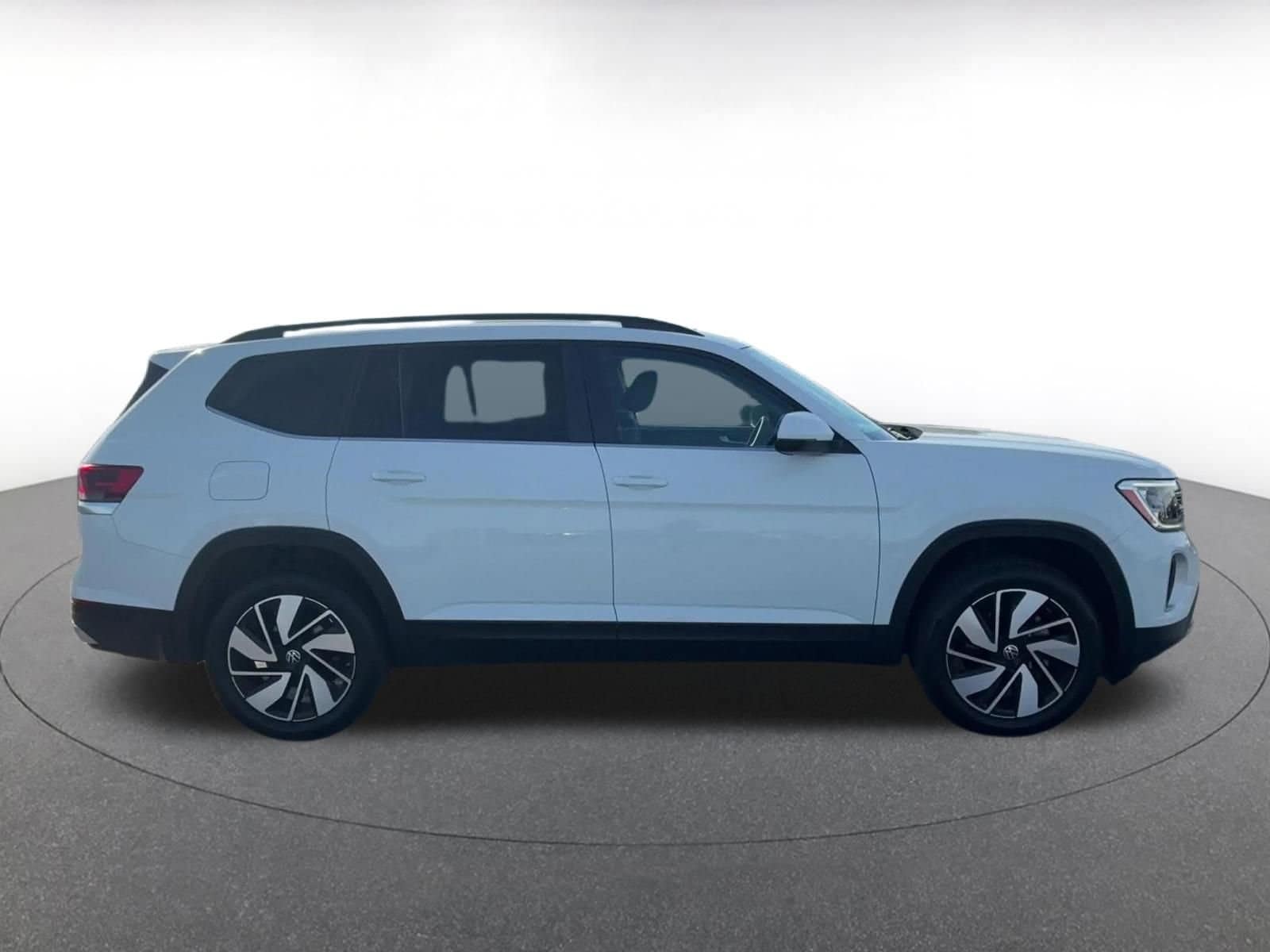 Thumbnail: 2024 Volkswagen Atlas - 16