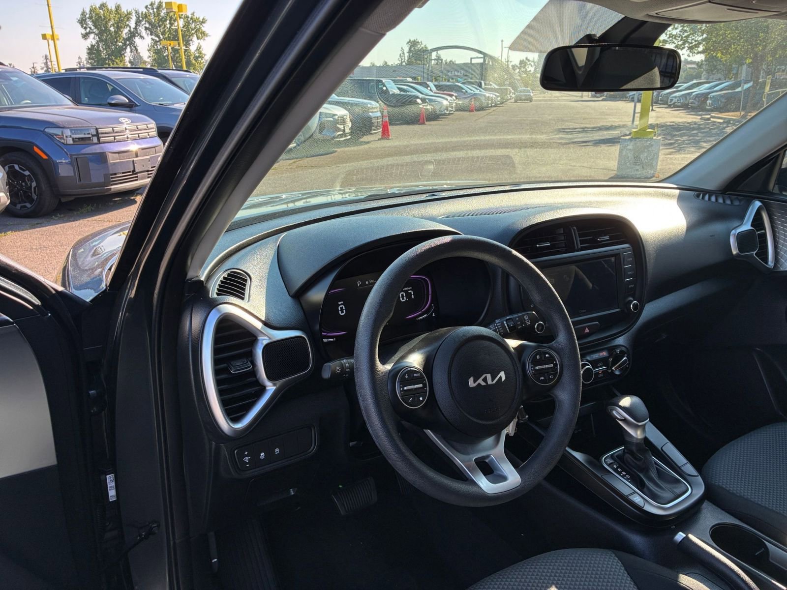 Thumbnail: 2025 Kia Soul - 32