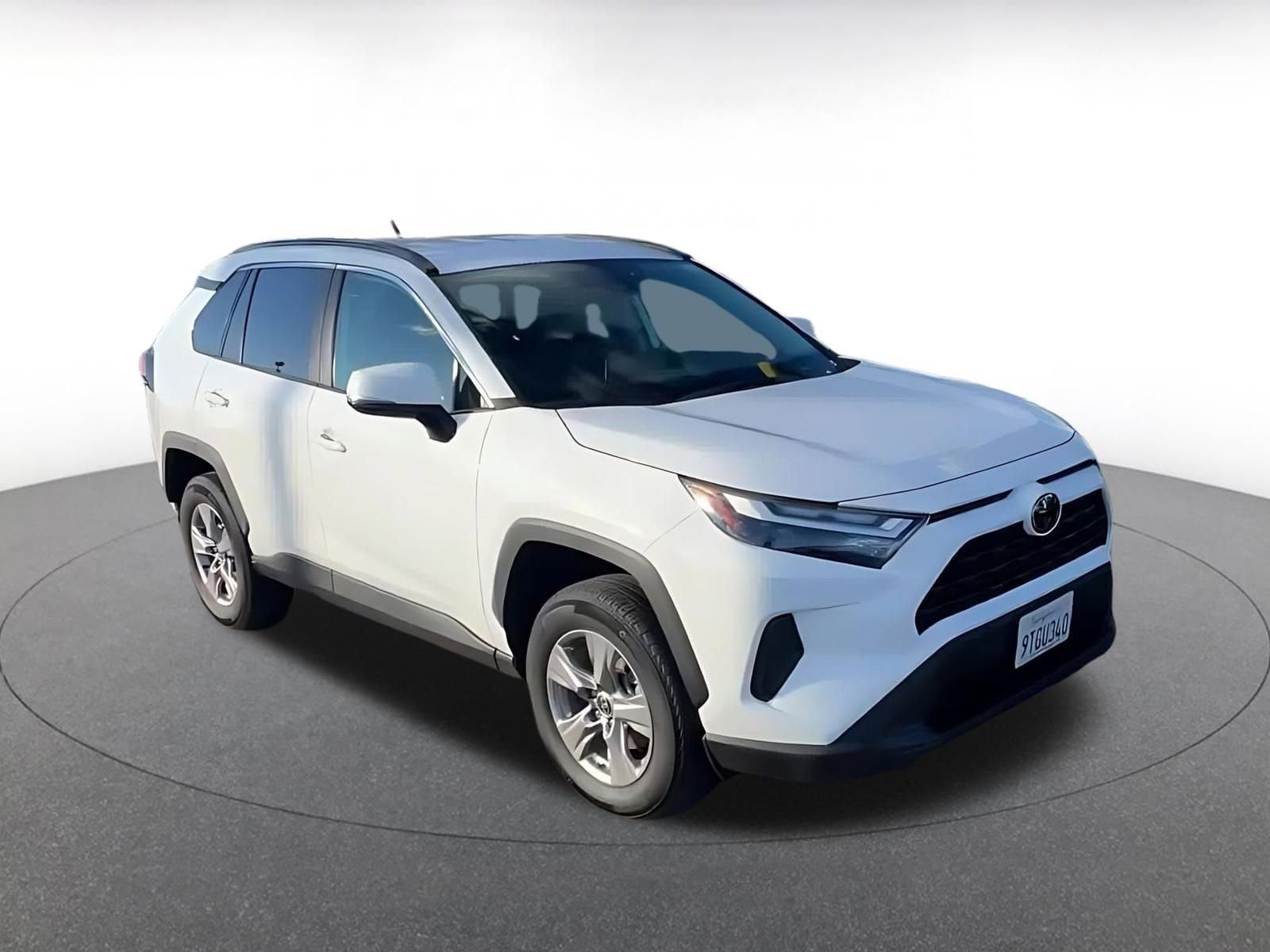Thumbnail: 2025 Toyota RAV4 - 3