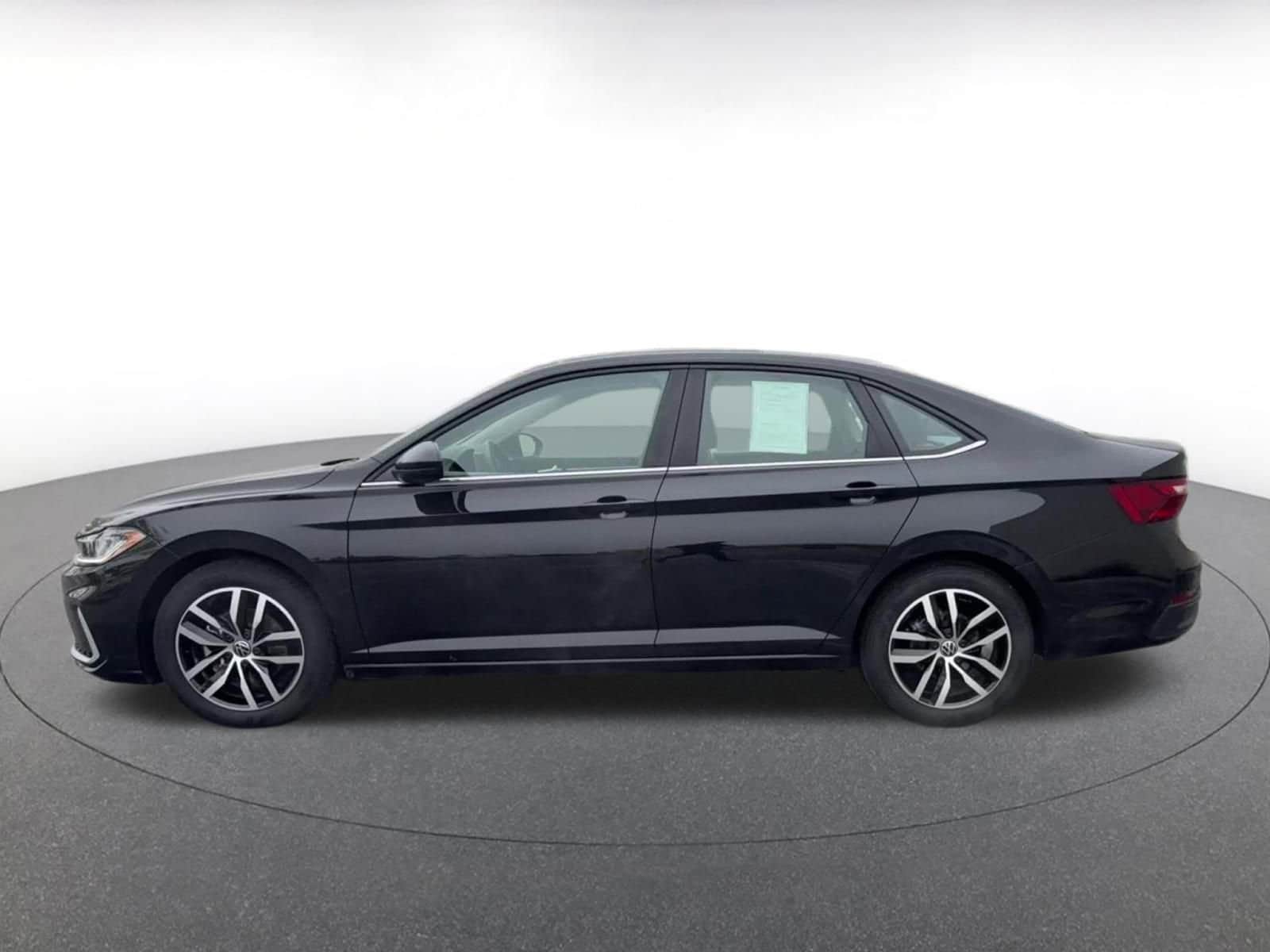 Thumbnail: 2025 Volkswagen Jetta - 9